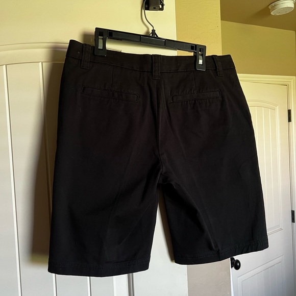 BCG Women’s Active Golf Shorts - Black - Picture 2 of 3